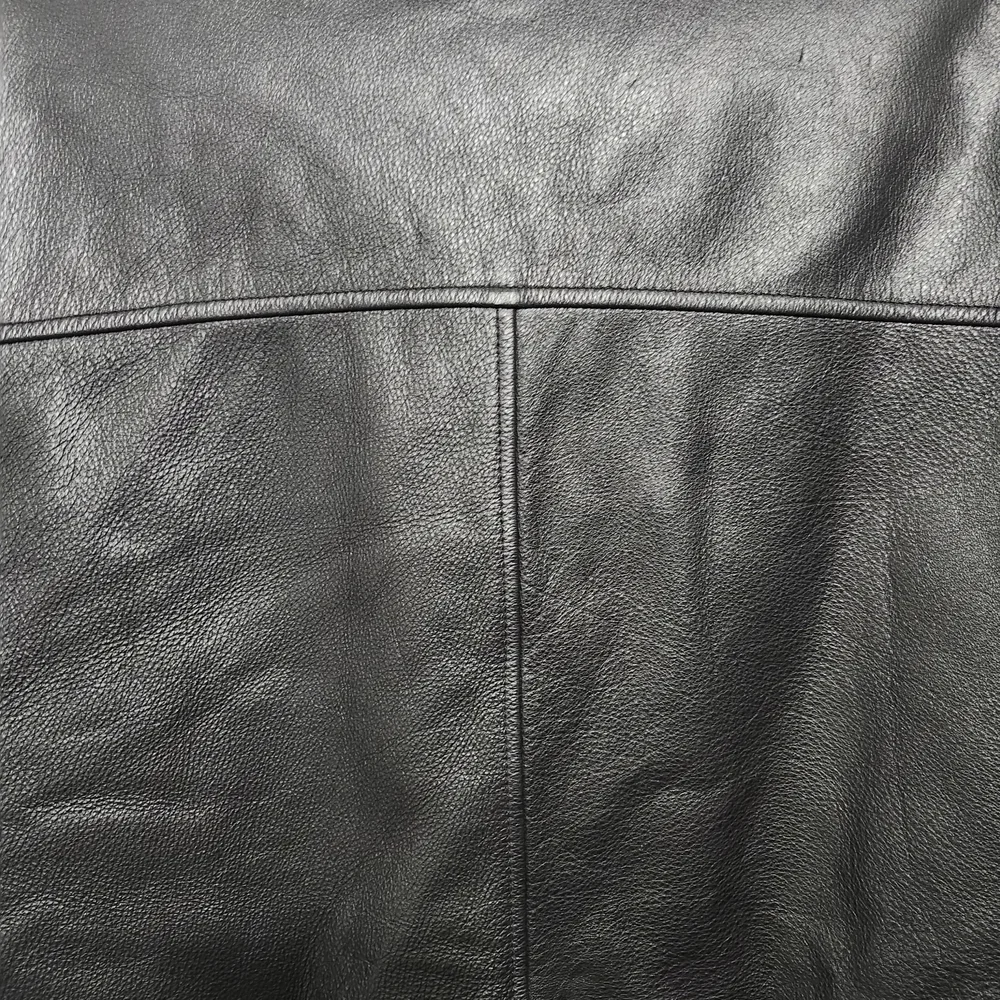 Roundtree & Yorke Black Leather Bomber Jacket